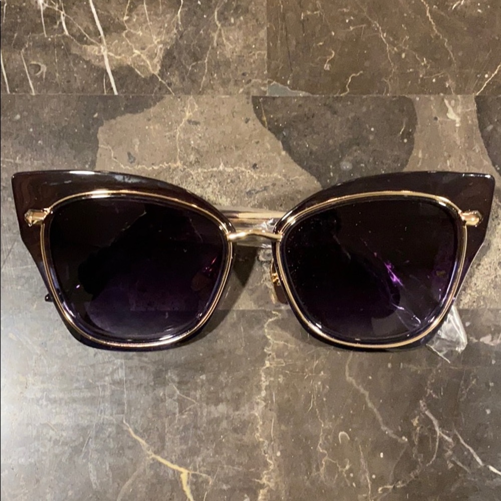 Women’s Cat-Eye Fashion Sunglasses